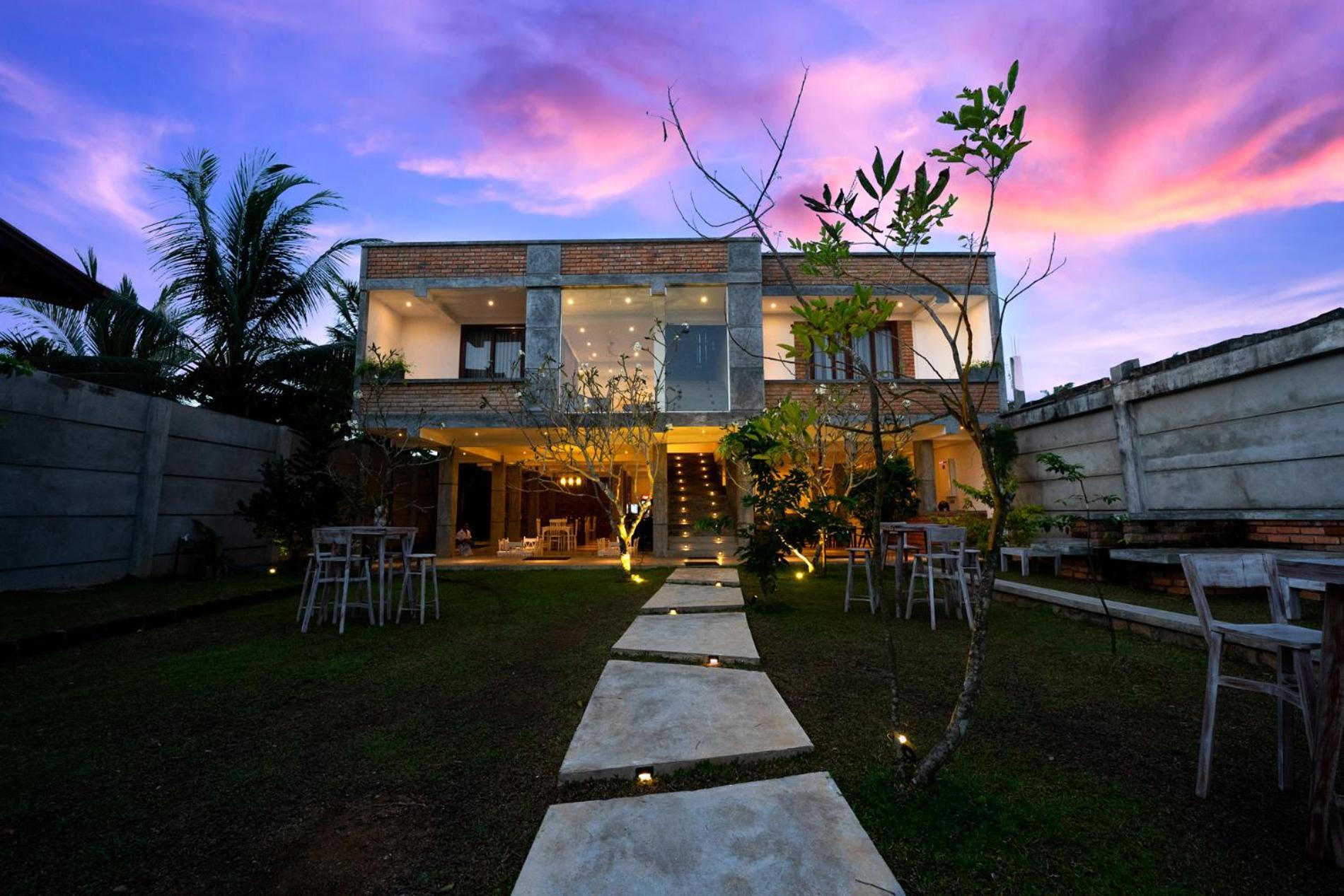 Ami Mirissa Hotel Exterior photo